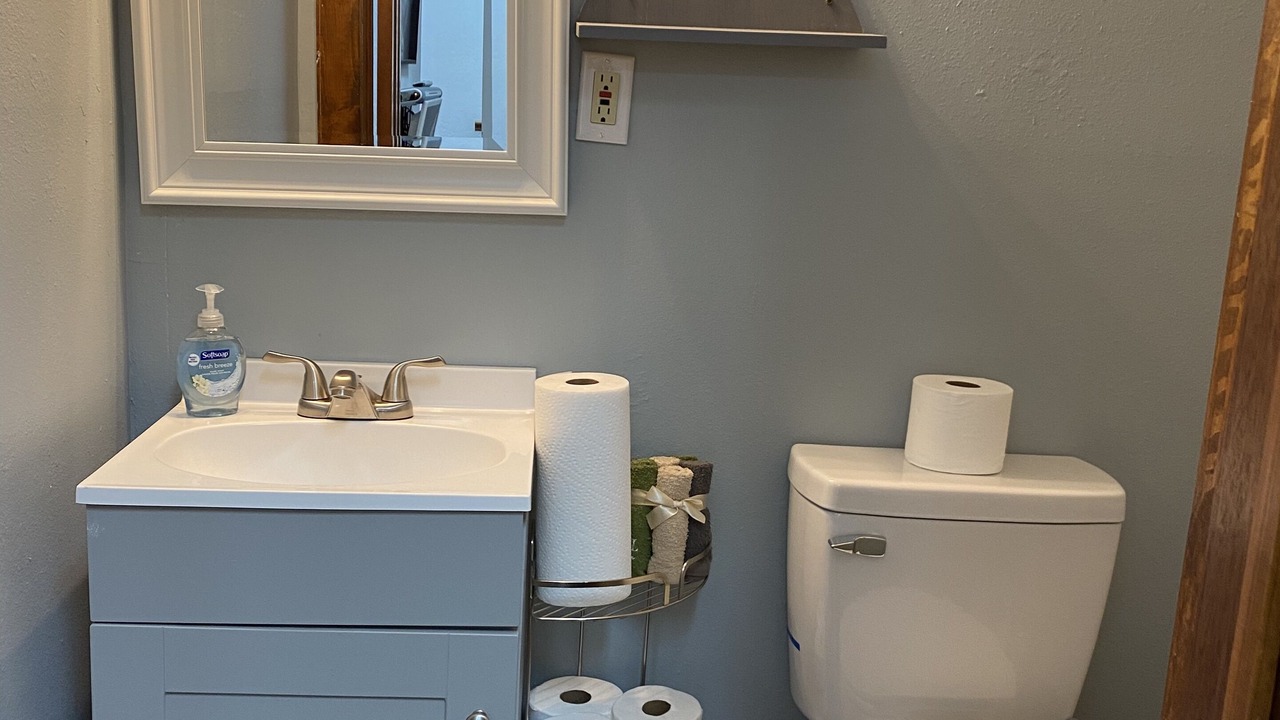 Photo of Bathroom in Haysi