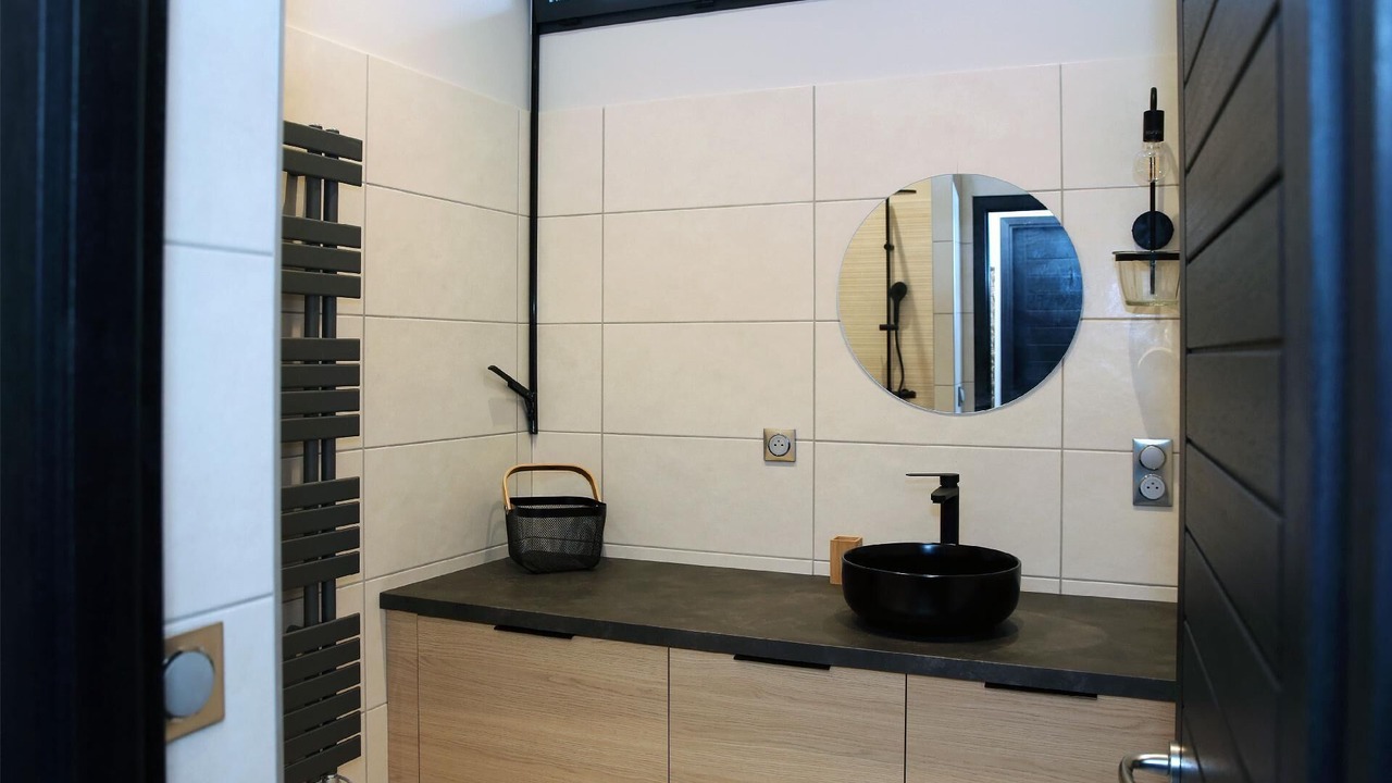Photo of Bathroom in Saint-Affrique