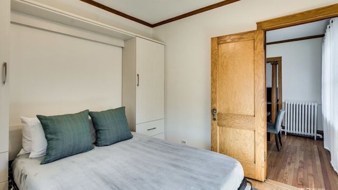 Photo of Bedroom in Old Town Triangle