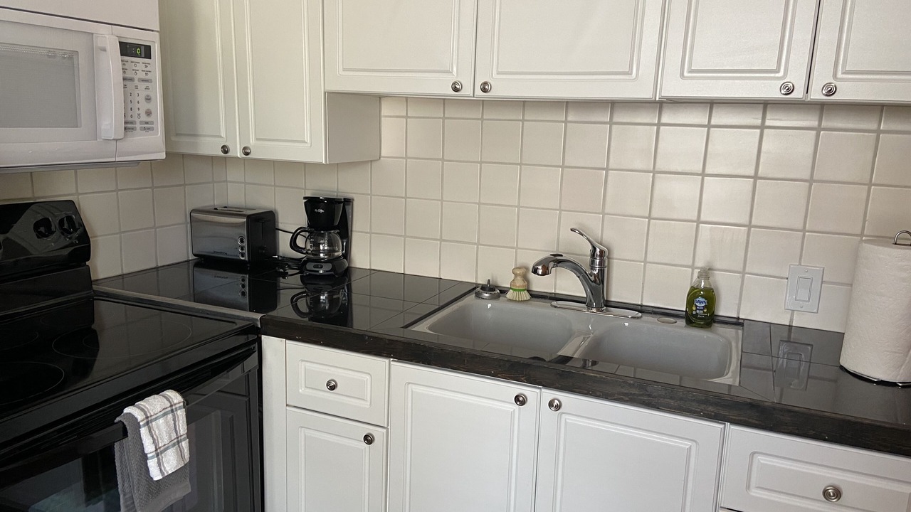 Photo of Kitchen in Clearlake Park