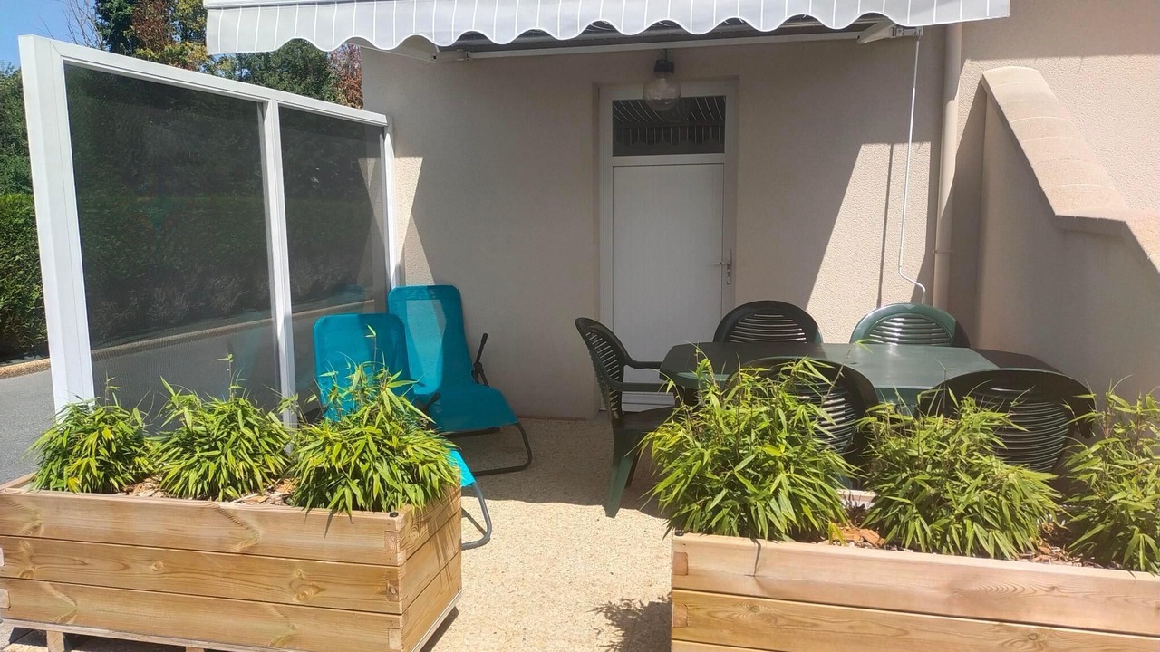 Photo of Outdoor in Saint-Coulomb