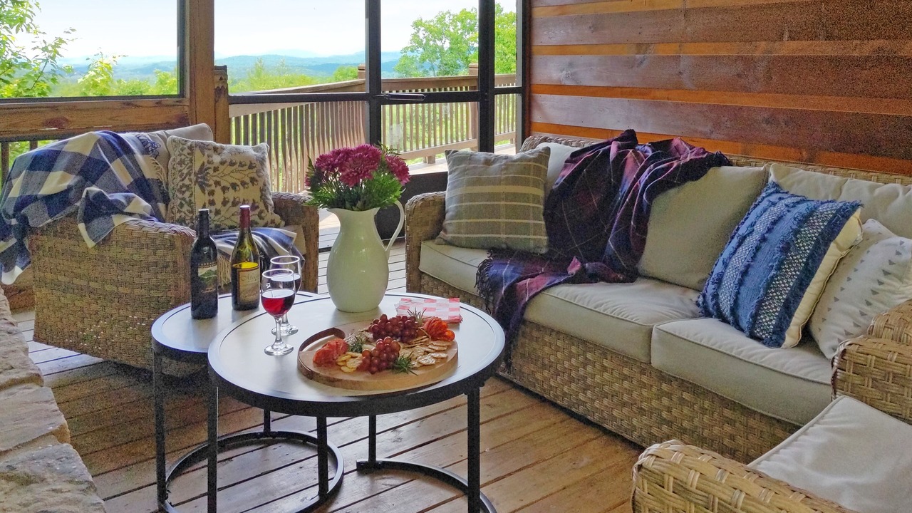 Photo of Livingroom in Morganton