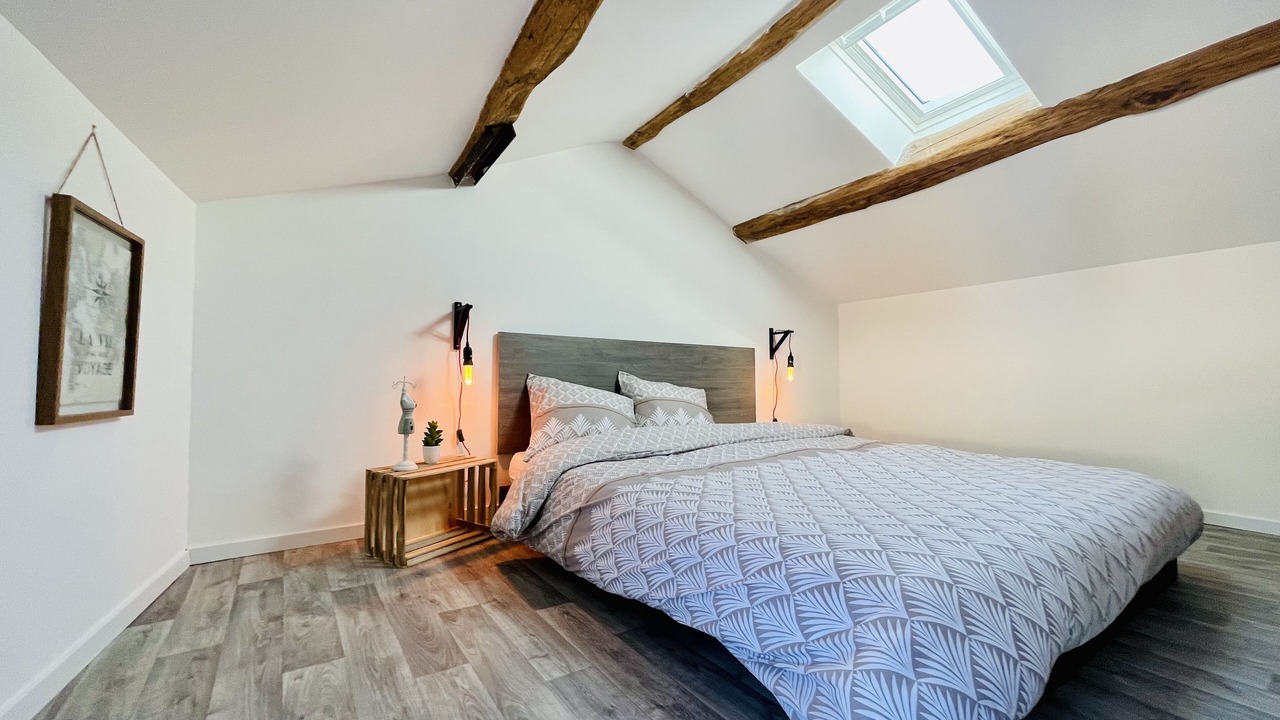 Photo of Bedroom in Lusignan