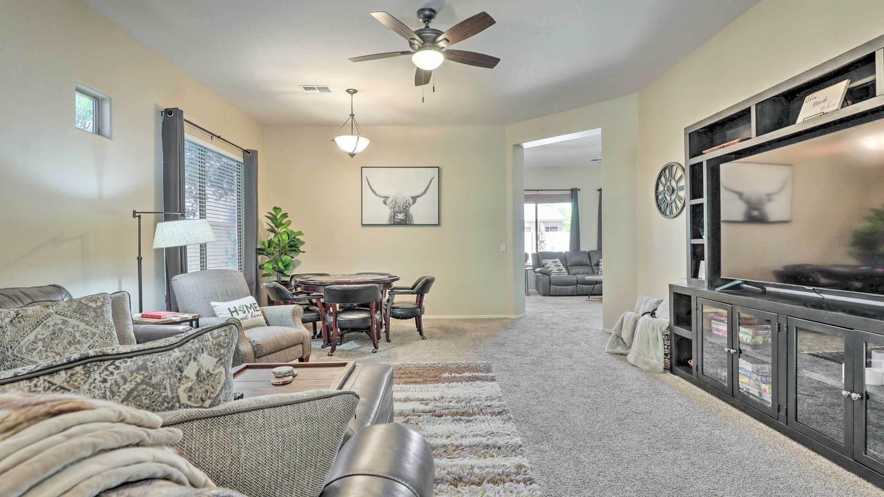 Photo of Livingroom in Estrella Mountain Ranch