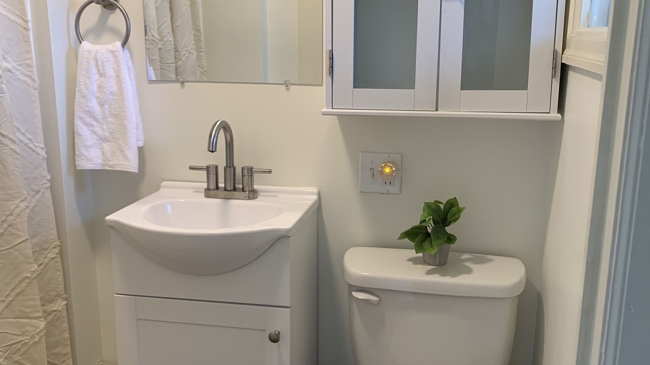 Photo of Bathroom in Shawanese