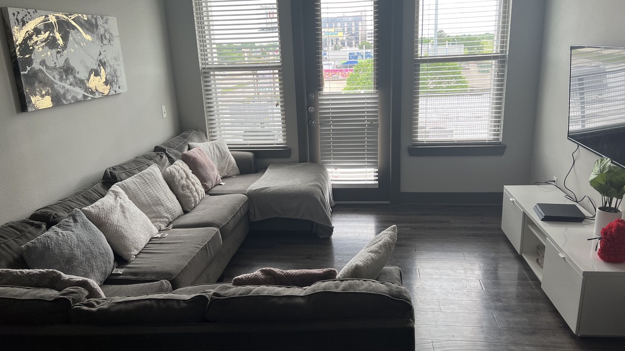 Photo of Livingroom in Memorial
