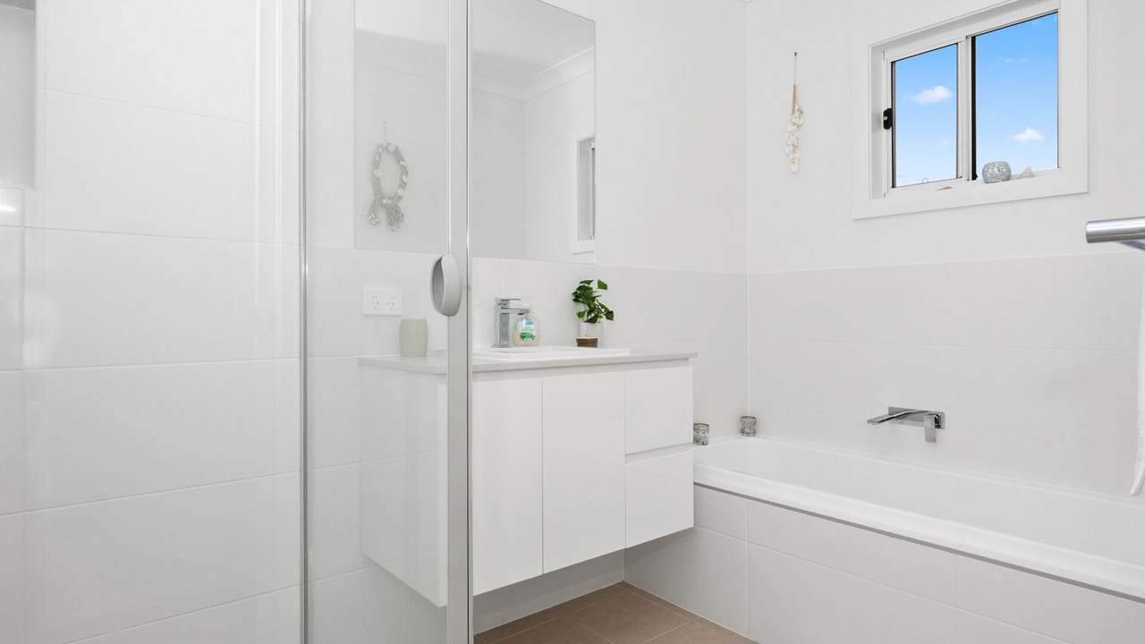 Photo of Bathroom in Dolphin Point