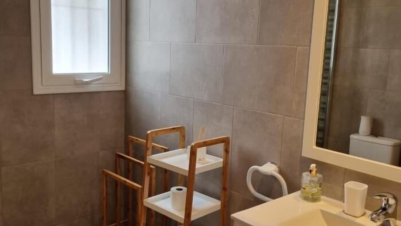 Photo of Bathroom in L Almadrava