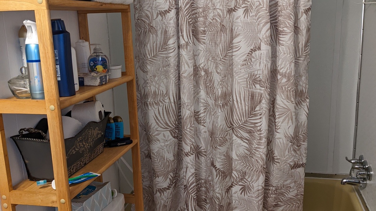Photo of Bathroom in Carolyn Estates