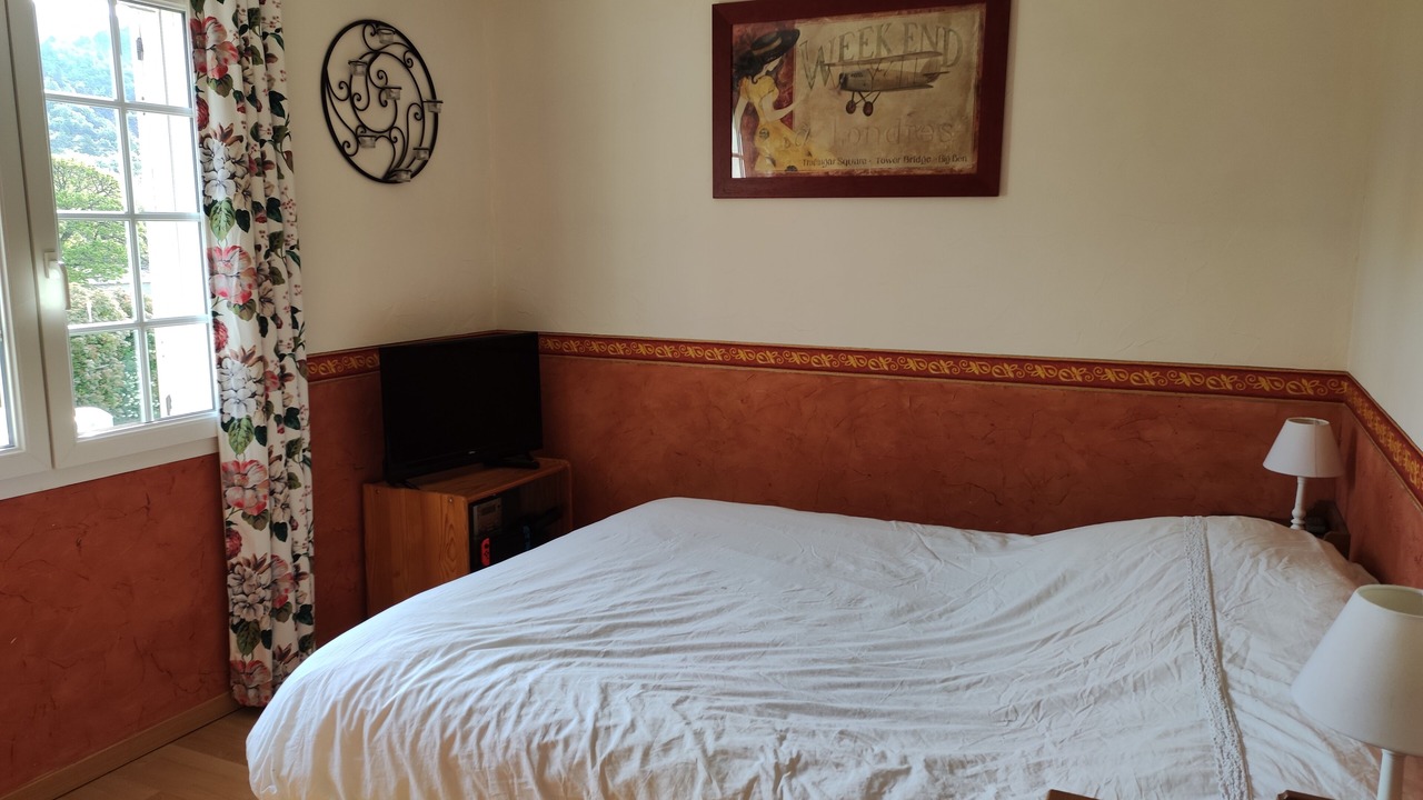 Photo of Bedroom in Sourribes