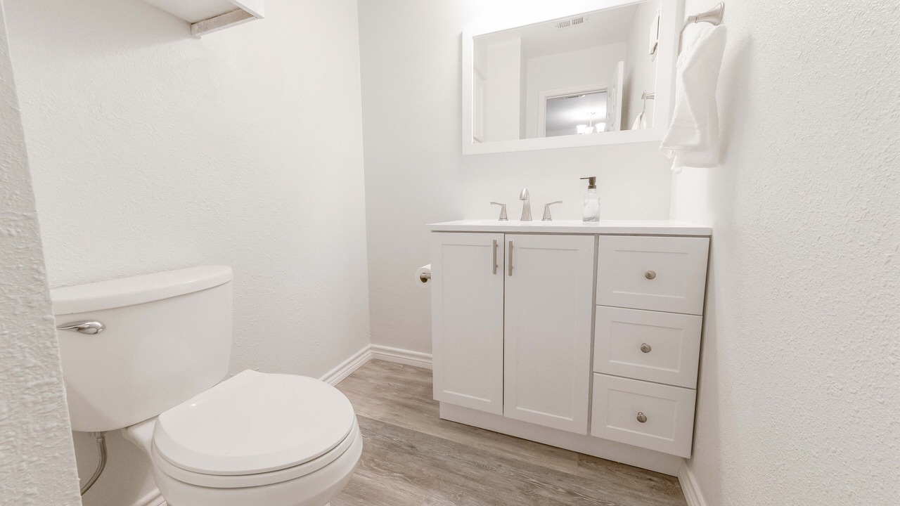 Photo of Bathroom in Sonesta West