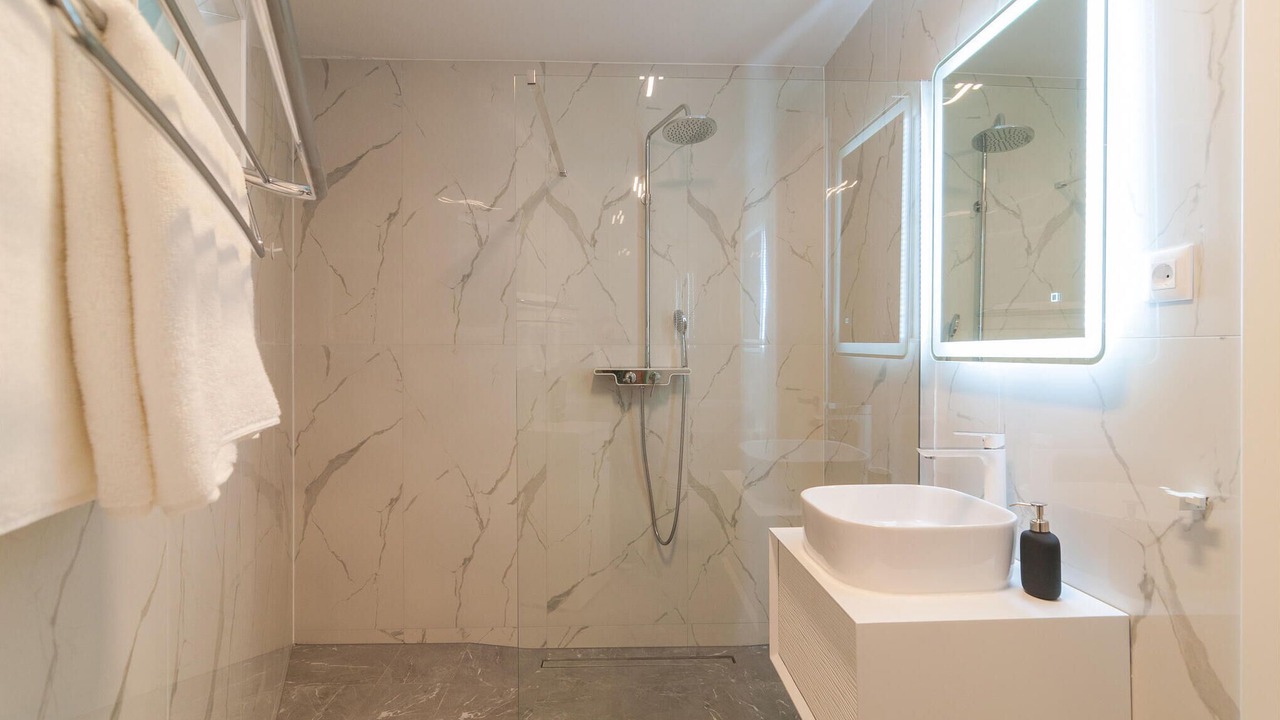 Photo of Bathroom in Sumartin