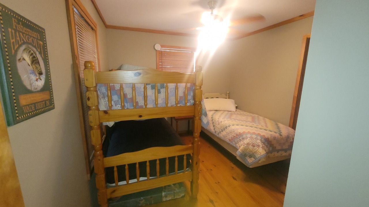 Photo of Bedroom in Acme