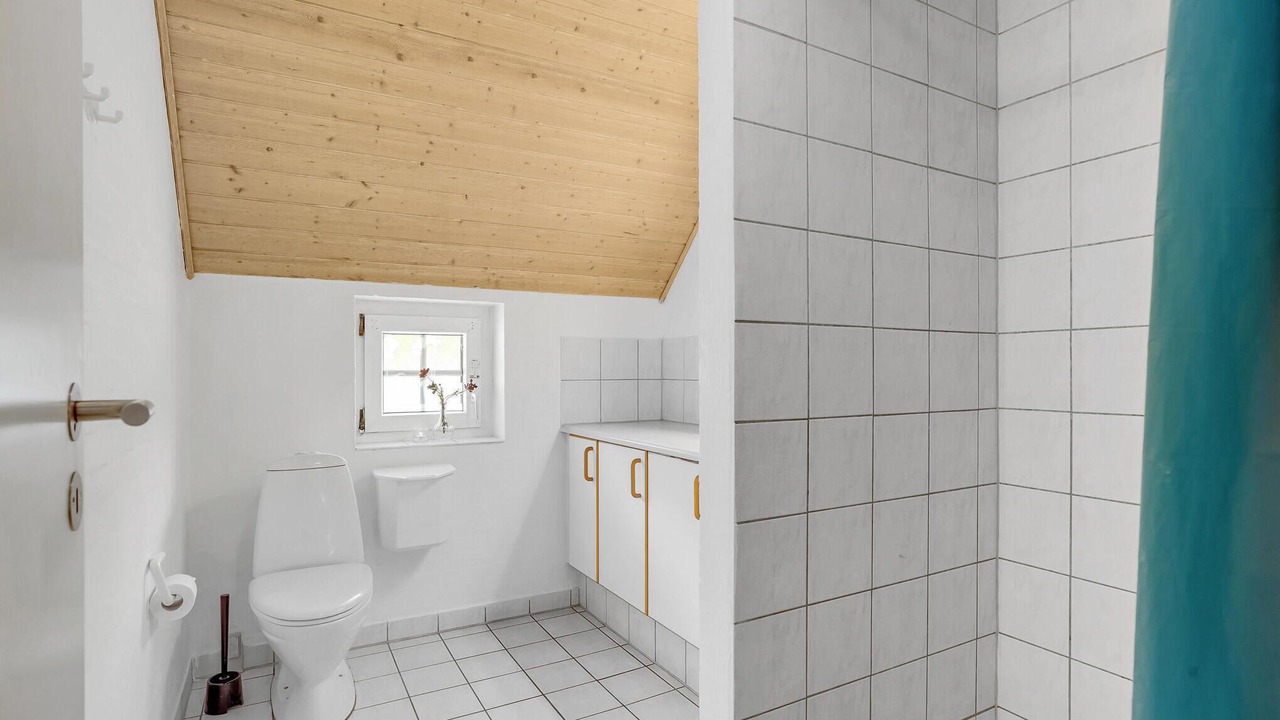 Photo of Bathroom in Øby