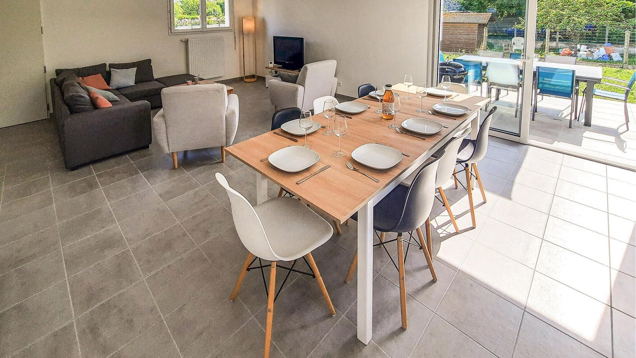 Photo of Bedroom in Hirel