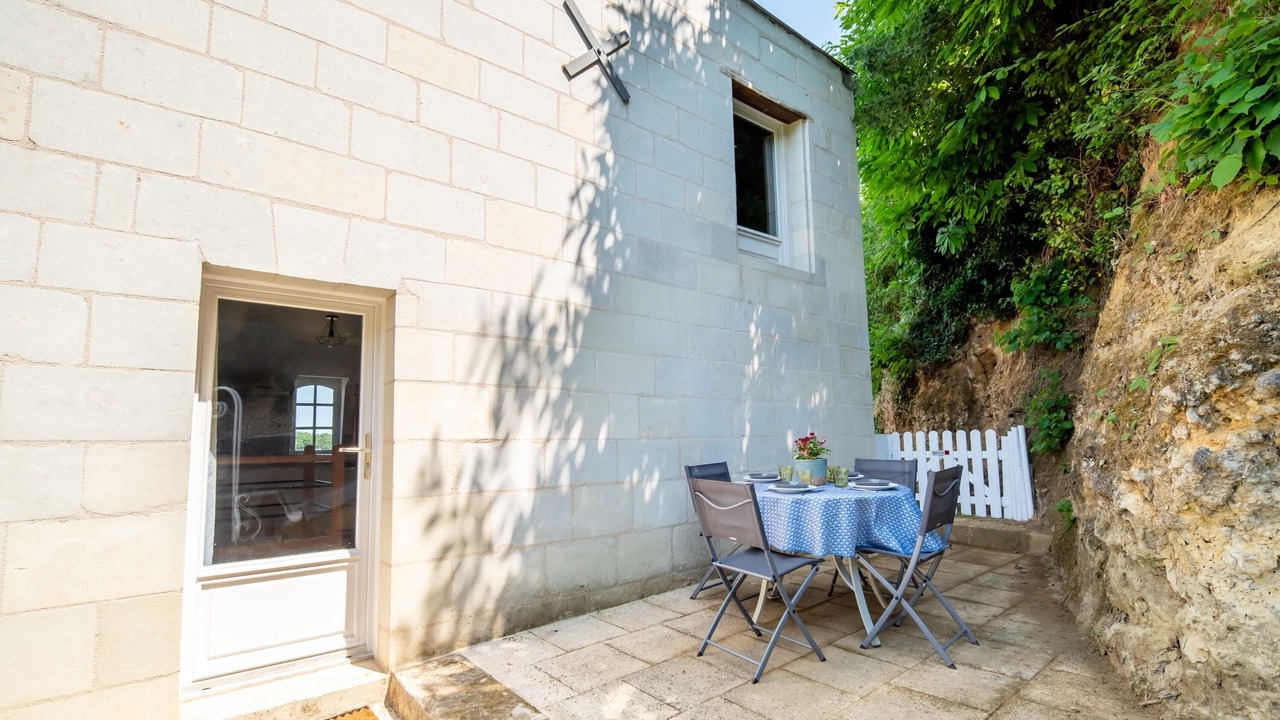 Photo of Outdoor in Chenehutte-Treves-Cunault