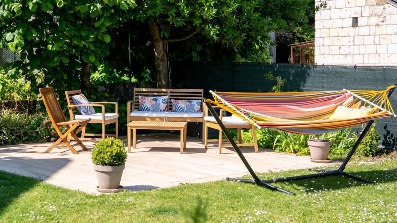 Photo of Patio Balcony in Chenehutte-Treves-Cunault