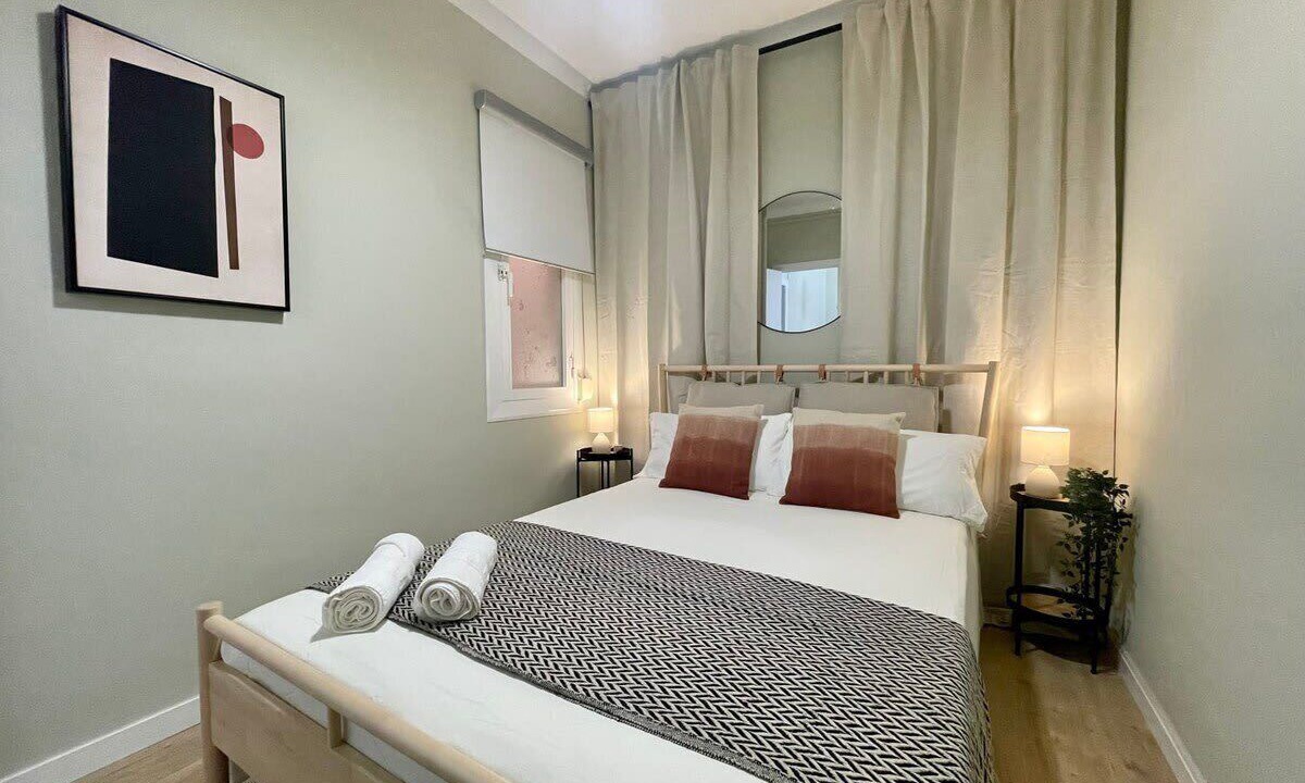 Photo of Bedroom in El Poble-sec
