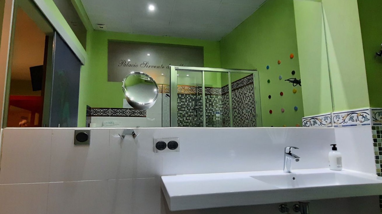 Photo of Bathroom in Andujar