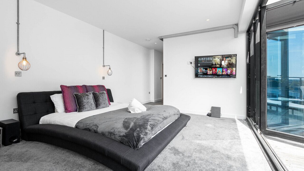 Photo of Bedroom in Birmingham City Centre