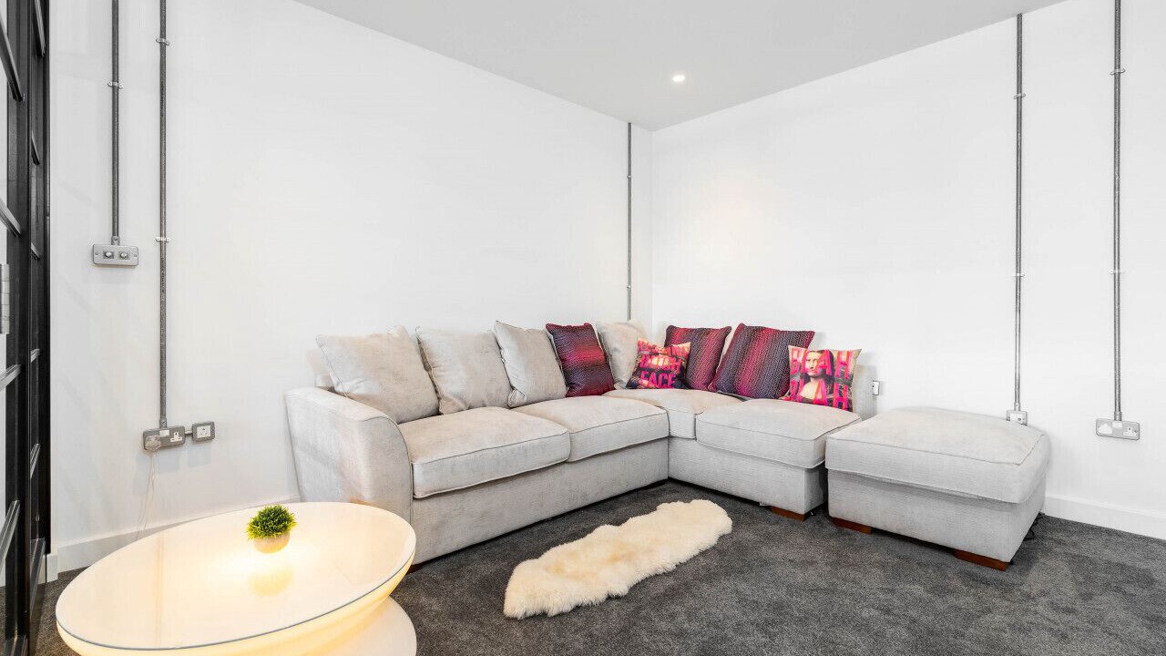 Photo of Livingroom in Birmingham City Centre