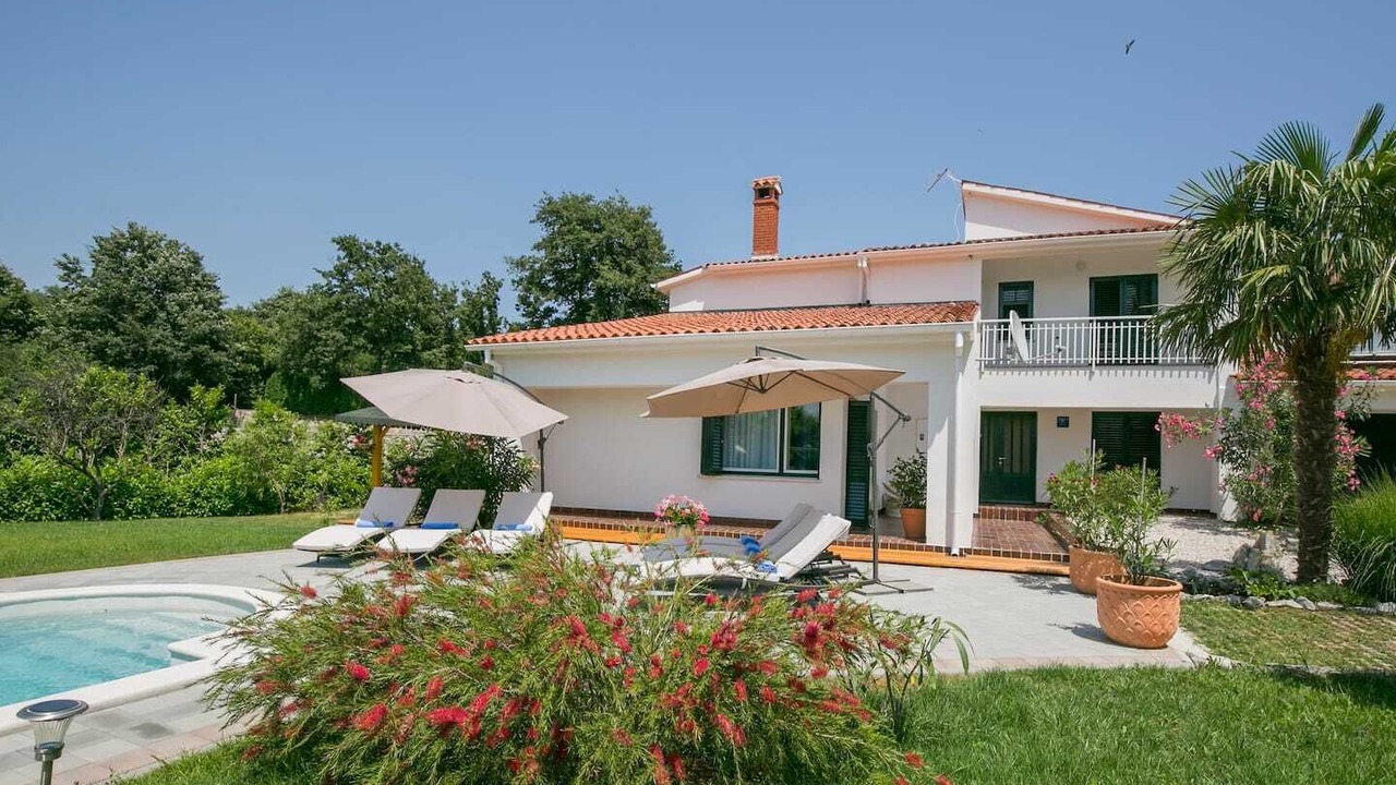Photo of Outdoor in Rogocana
