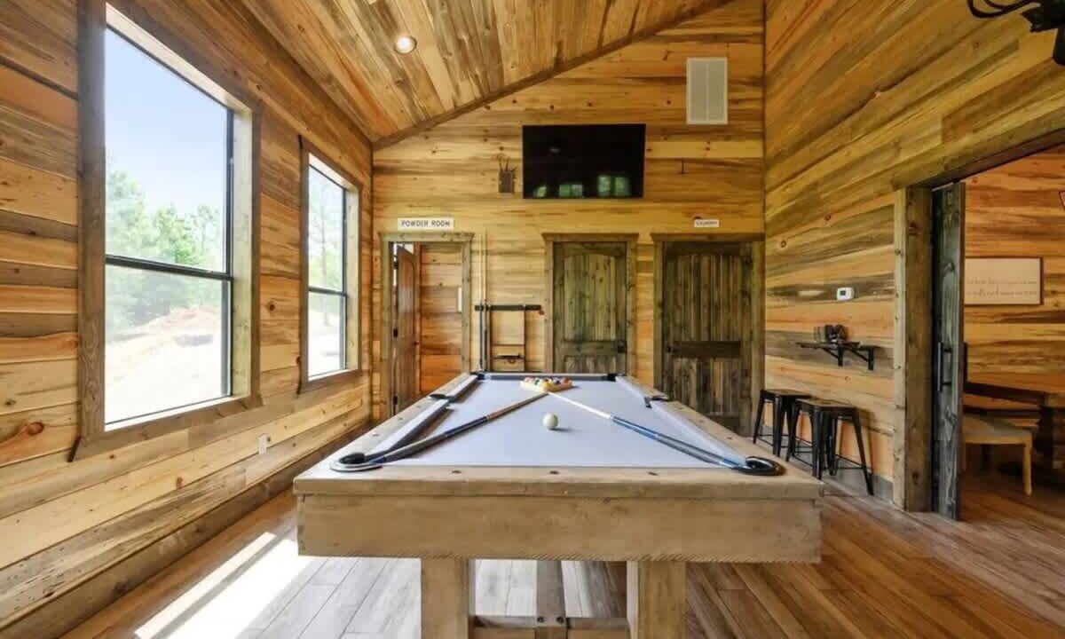 Photo of Outdoor in Golden