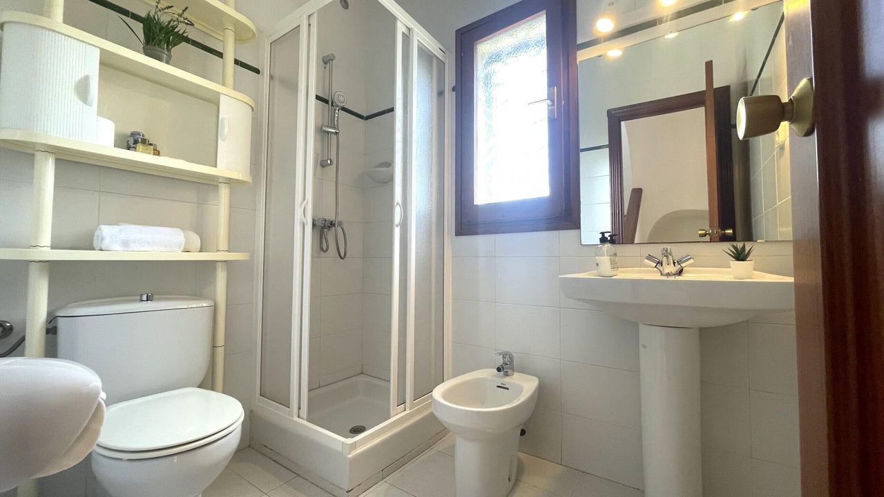 Photo of Bathroom in Miami Platja