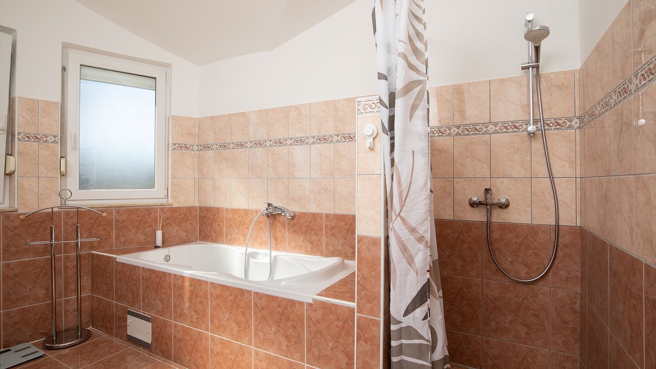 Photo of Bathroom in Skatari