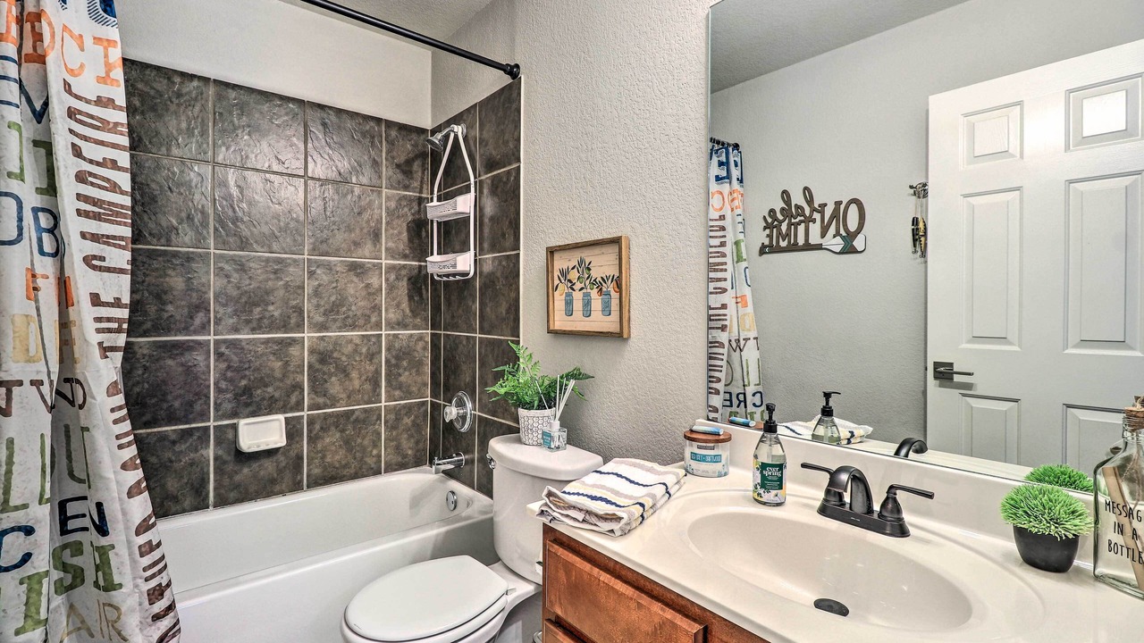 Photo of Bathroom in Highland Lake Estates