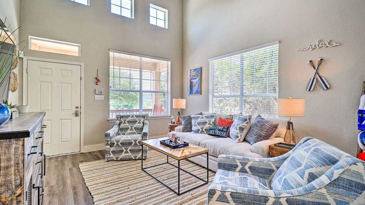 Photo of Livingroom in Highland Lake Estates