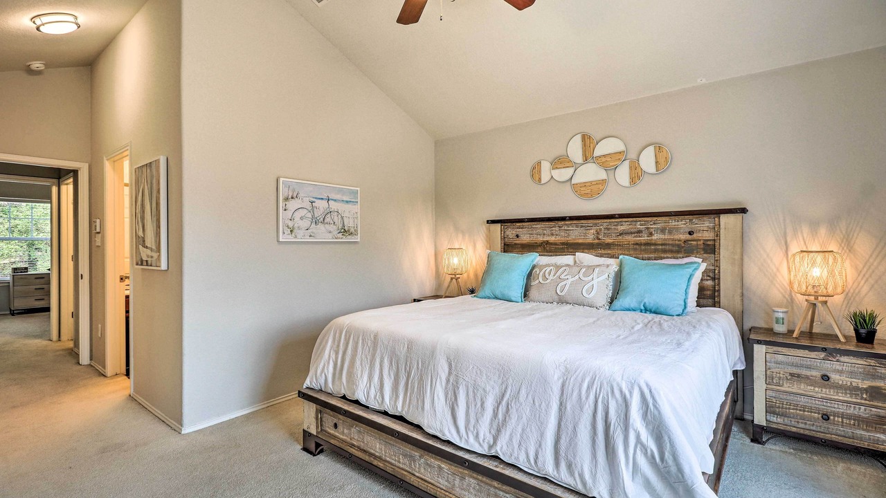Photo of Bedroom in Highland Lake Estates