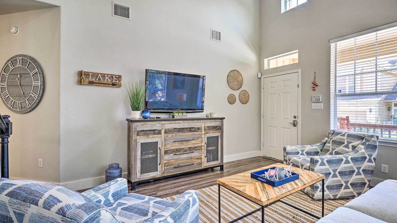 Photo of Livingroom in Highland Lake Estates