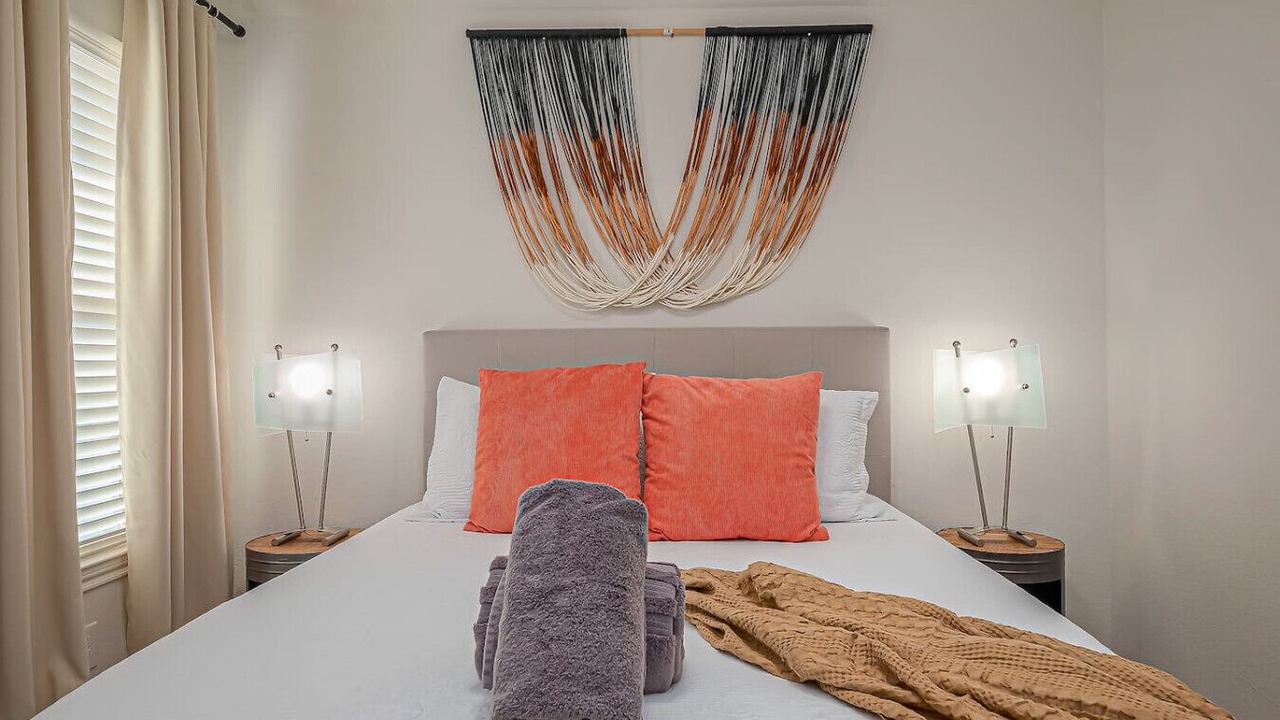 Photo of Bedroom in Humble