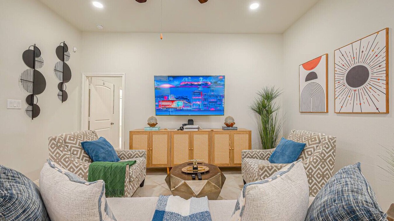 Photo of Livingroom in Humble