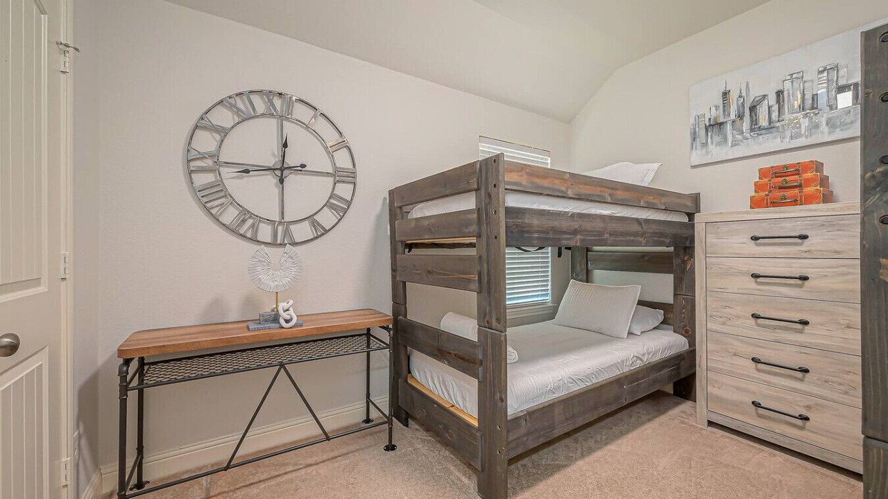 Photo of Bedroom in Humble