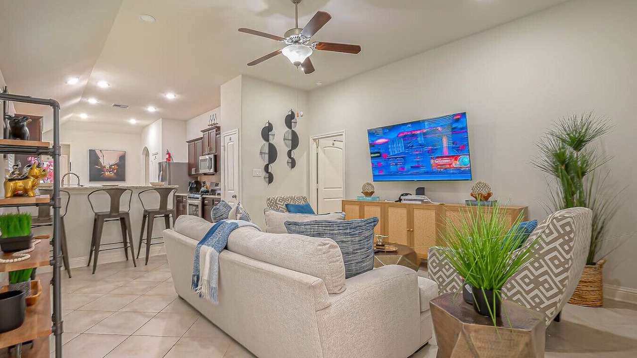 Photo of Livingroom in Humble