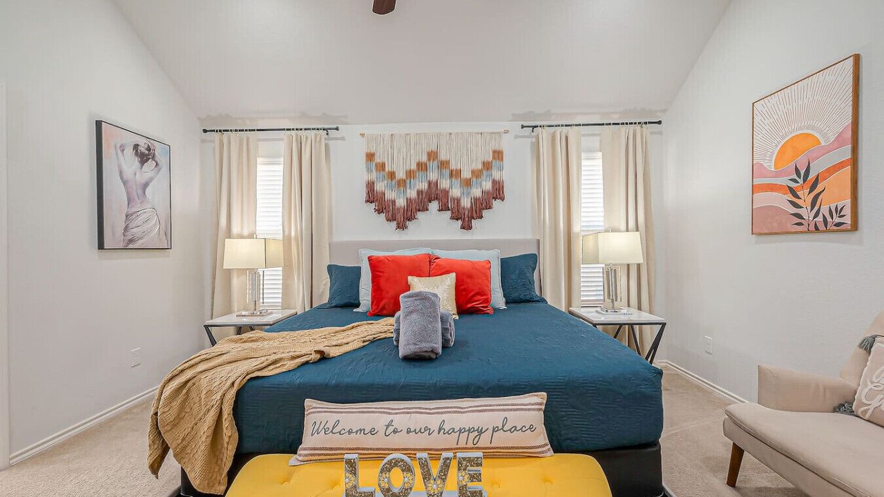 Photo of Bedroom in Humble