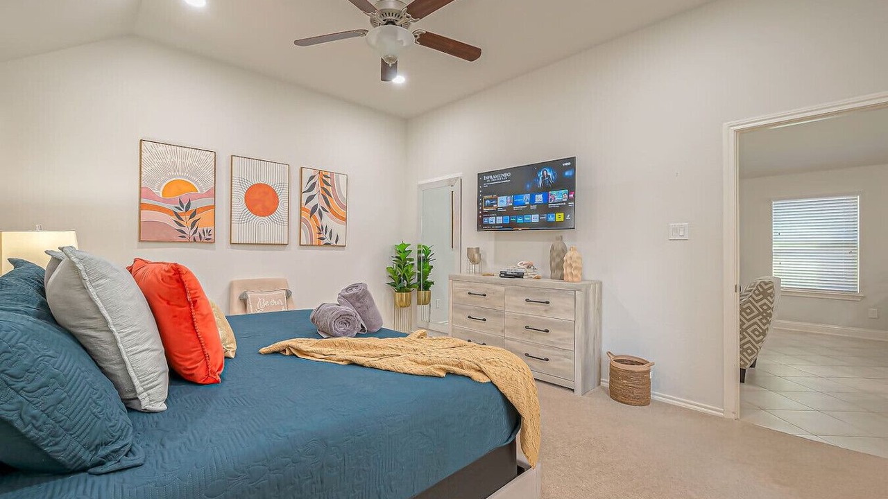 Photo of Bedroom in Humble