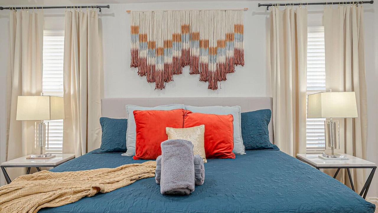 Photo of Bedroom in Humble