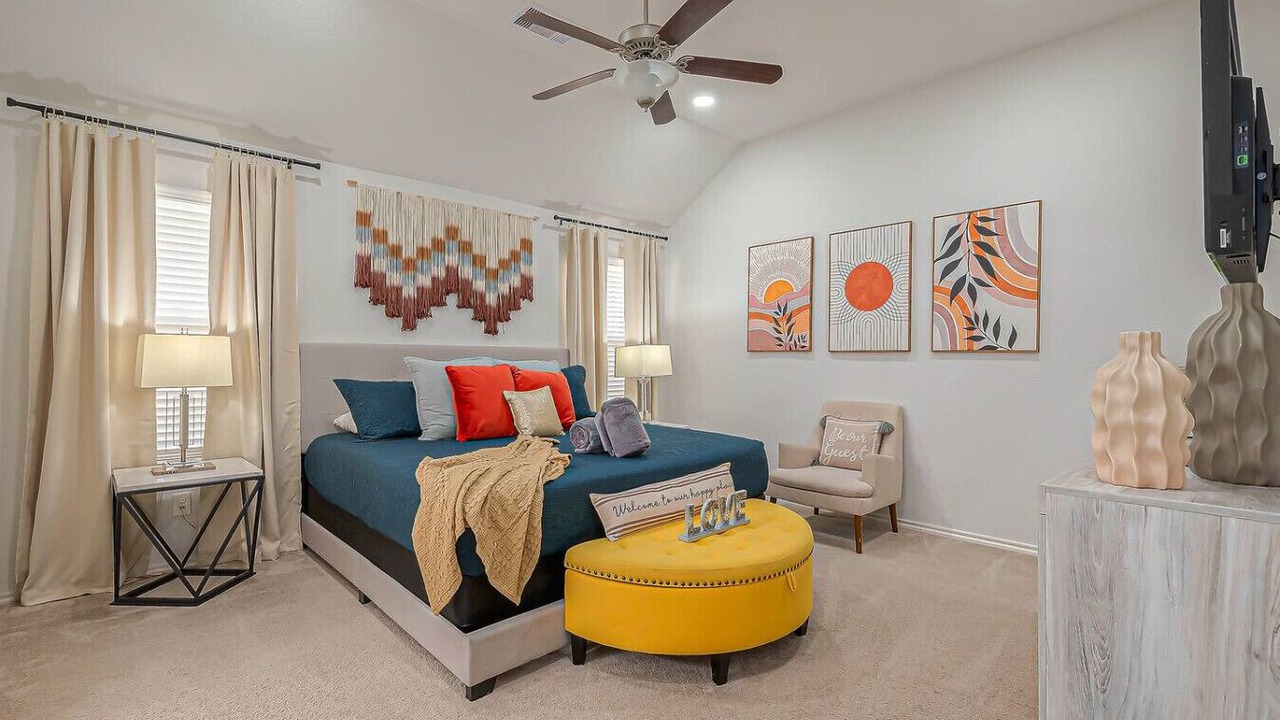 Photo of Bedroom in Humble