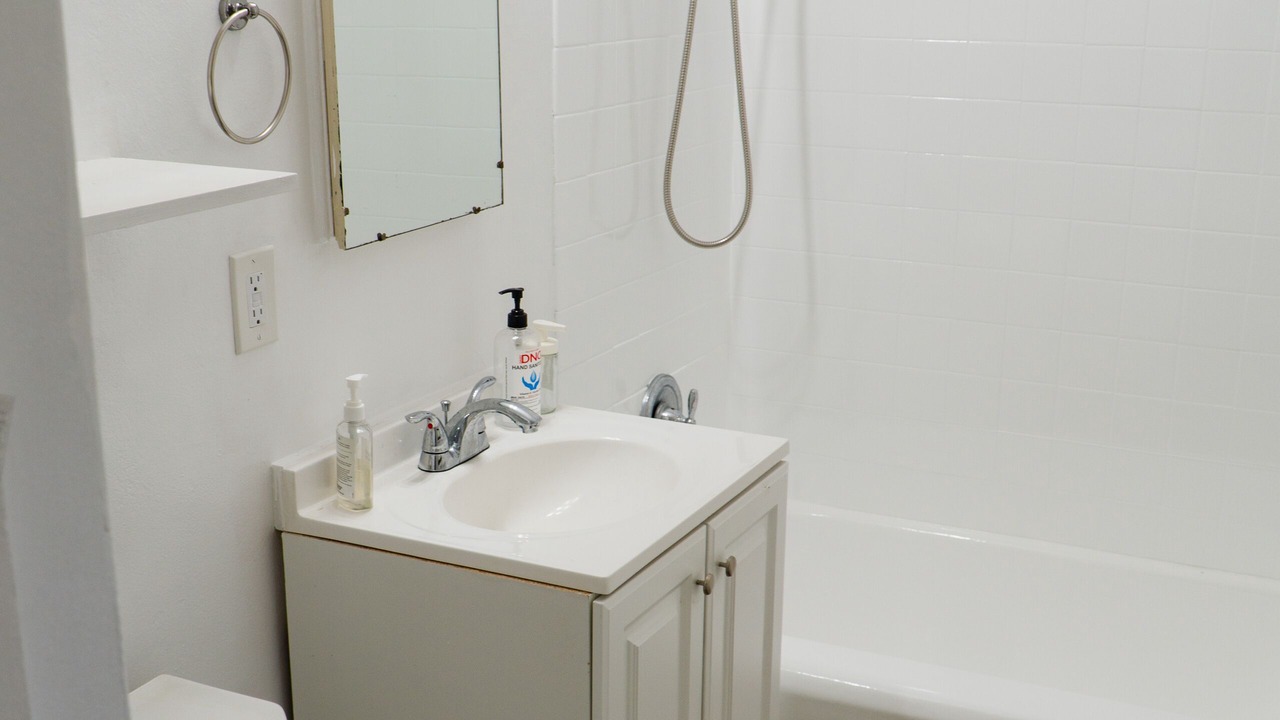 Photo of Bathroom in Burbank