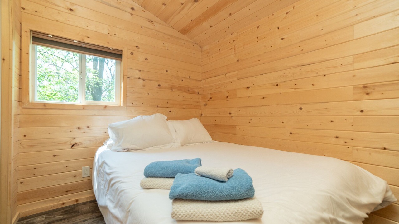 Photo of Bedroom in Sandy Hook