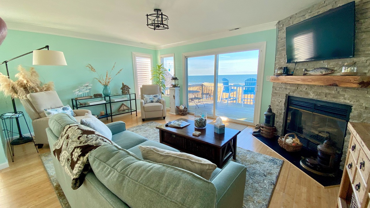 Photo of Livingroom in Willoughby Spit