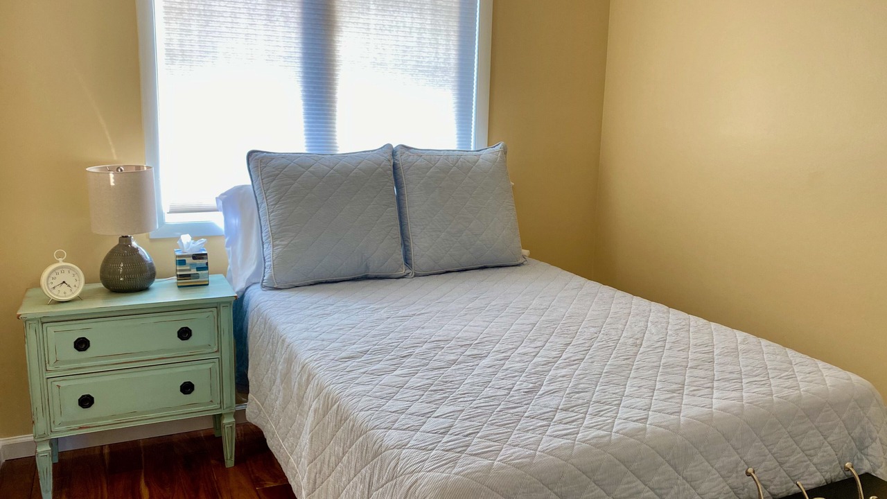 Photo of Bedroom in Willoughby Spit
