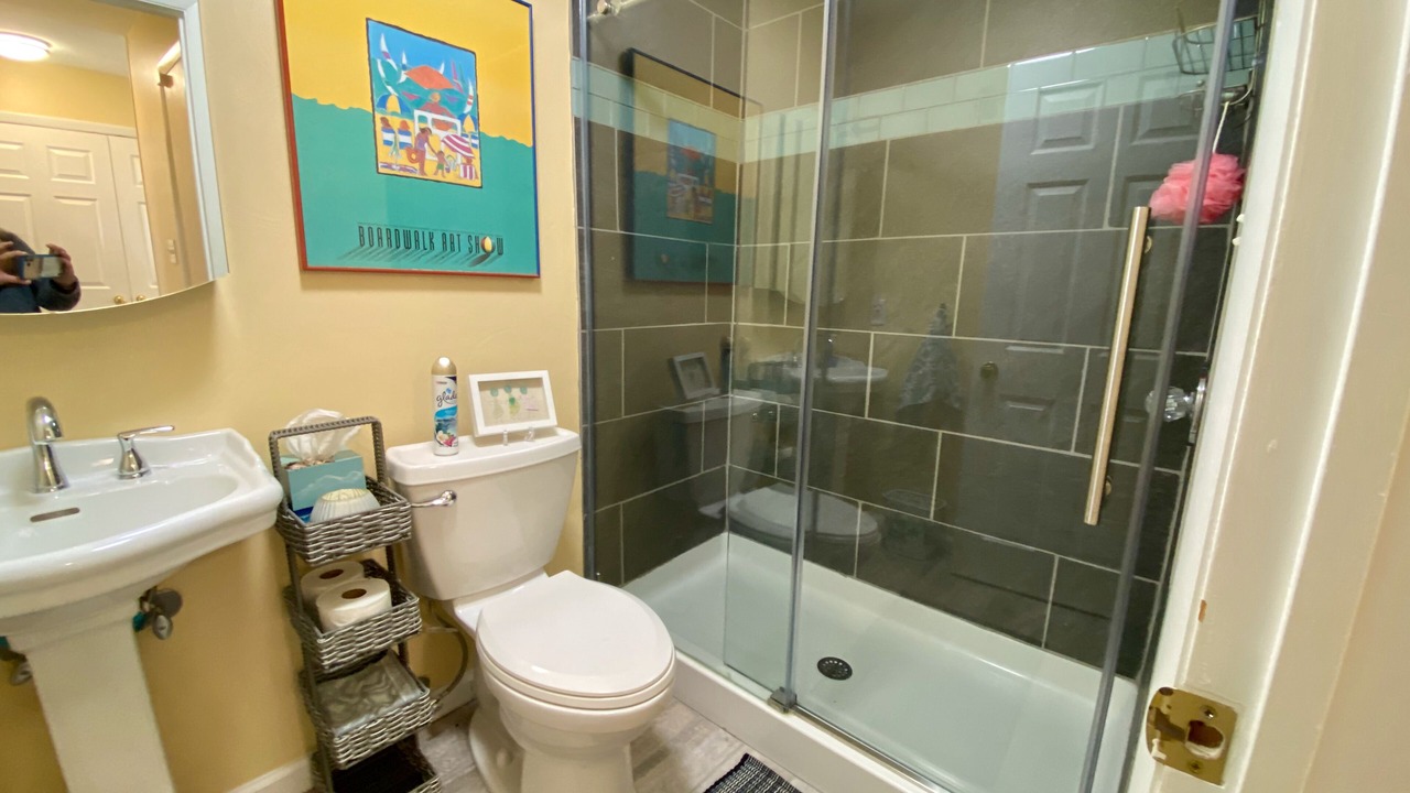 Photo of Bathroom in Willoughby Spit