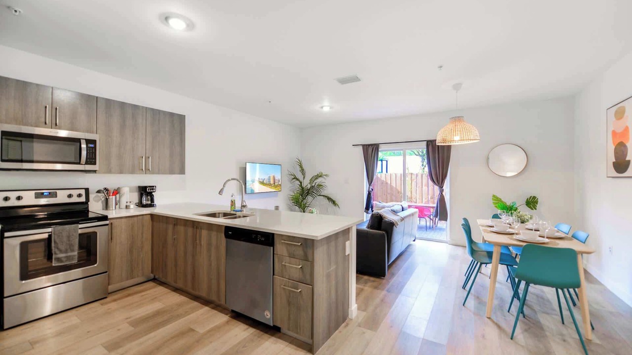 Photo of Kitchen in Golden Glades