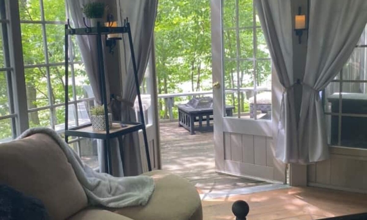 Photo of Livingroom in Trent Hills