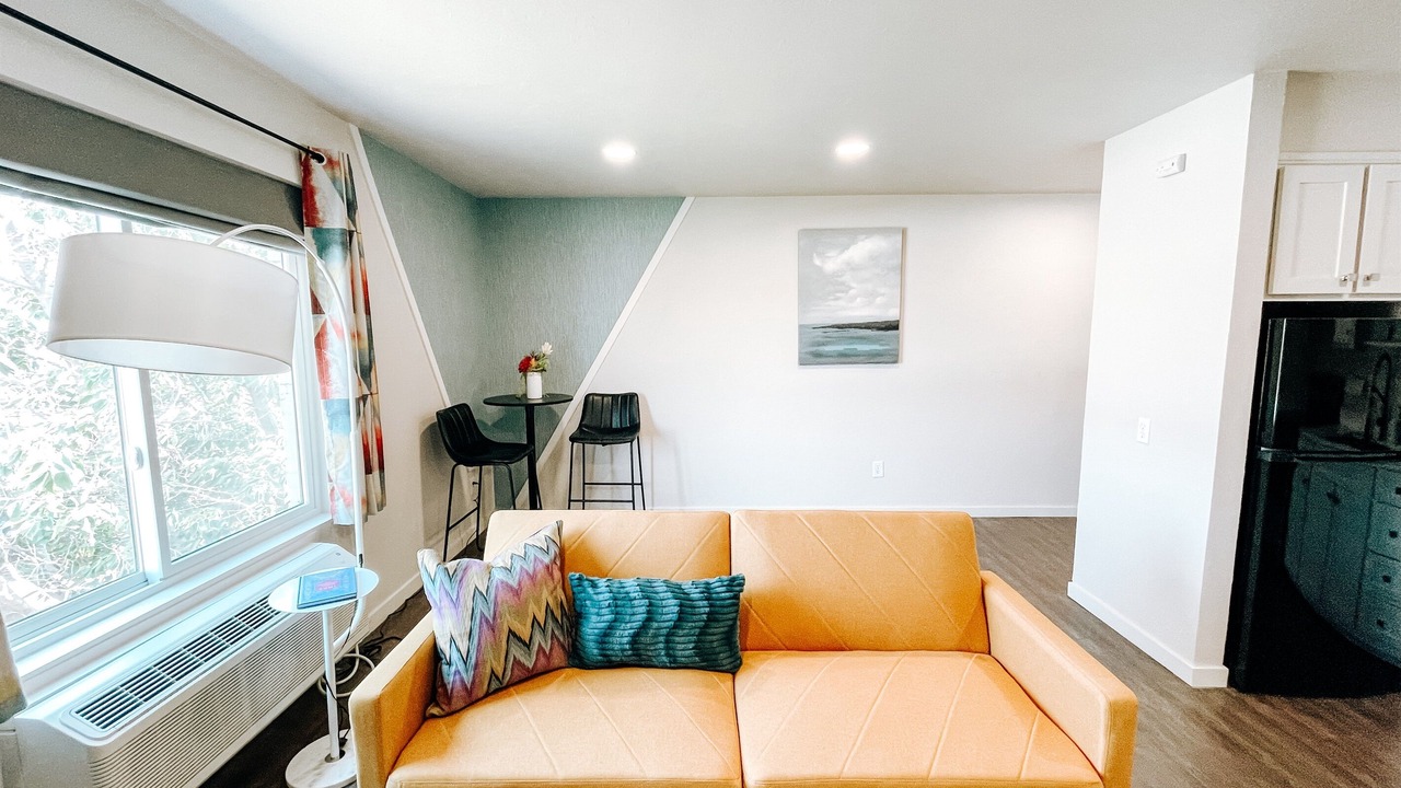 Photo of Livingroom in Midtown