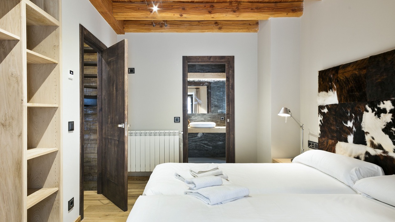 Photo of Bedroom in Les